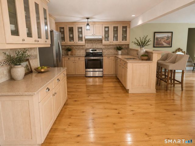 11 Old Stage Coach Road, Haddam, CT 06441