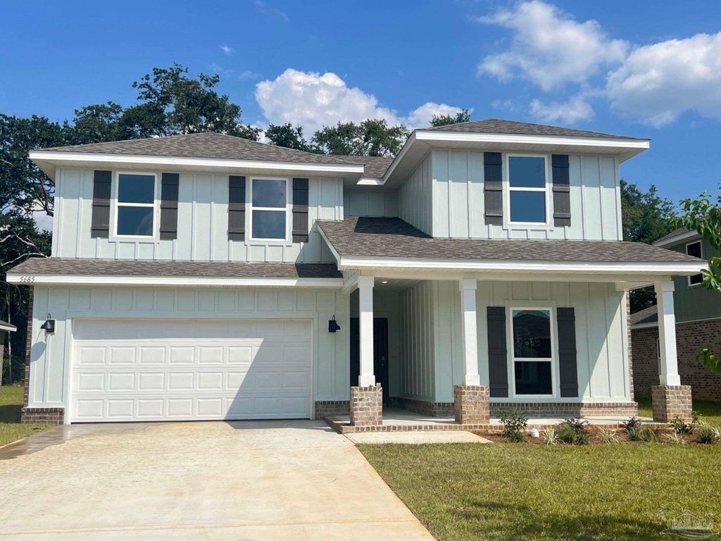 5667 Clarity St, Milton, FL 32570