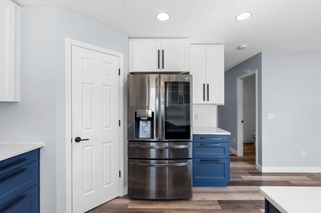 2888 Wyndam Court, Shakopee, MN 55379