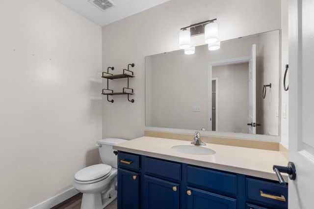2888 Wyndam Court, Shakopee, MN 55379