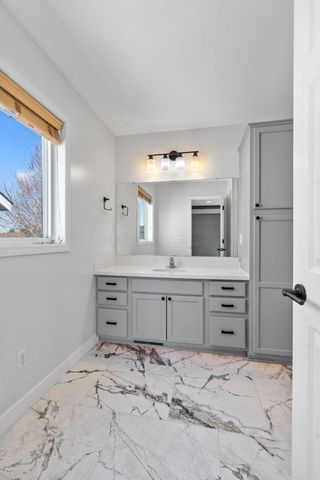 2888 Wyndam Court, Shakopee, MN 55379
