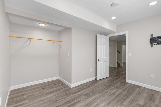 2888 Wyndam Court, Shakopee, MN 55379