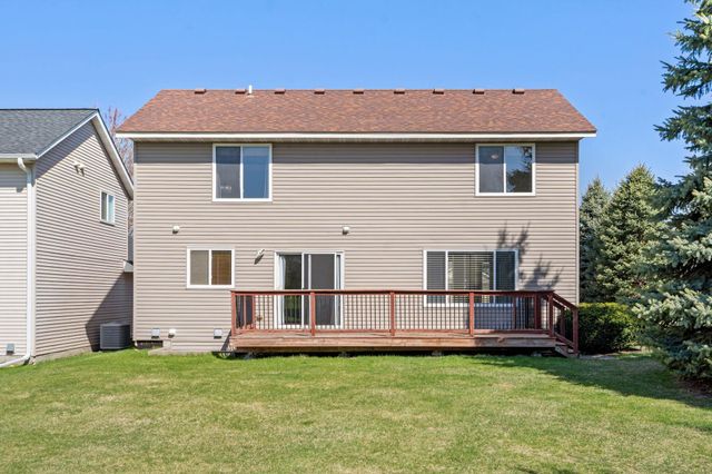 2888 Wyndam Court, Shakopee, MN 55379