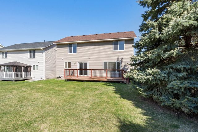 2888 Wyndam Court, Shakopee, MN 55379