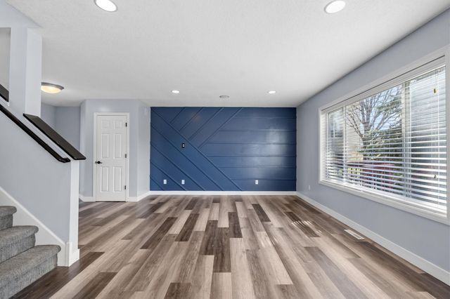 2888 Wyndam Court, Shakopee, MN 55379