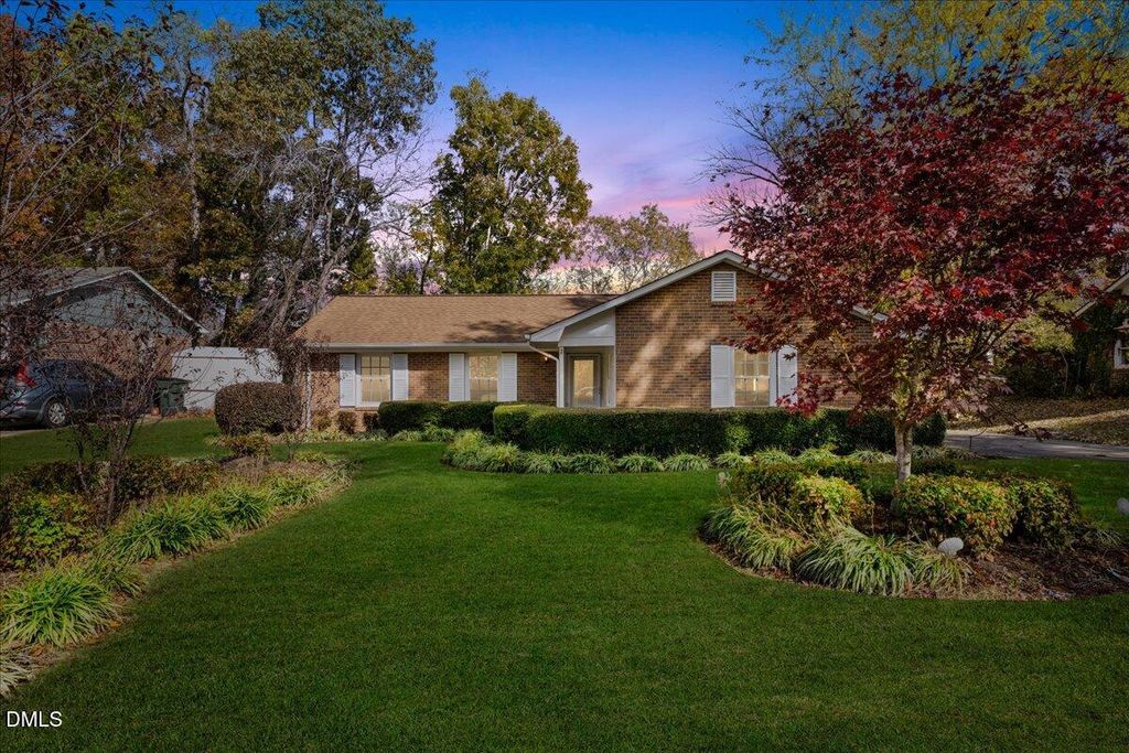 2323 Buckingham Road, Burlington, NC 27217