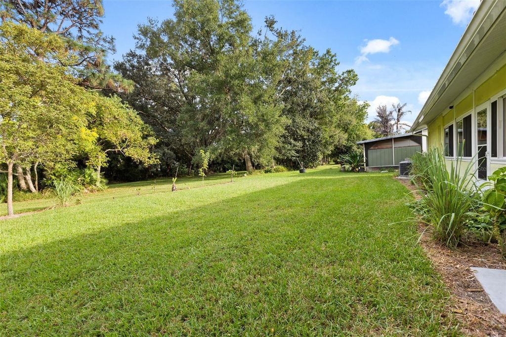 Image 18 of property listing at 10409 HIDDEN LANE, Orlando, FL 32821