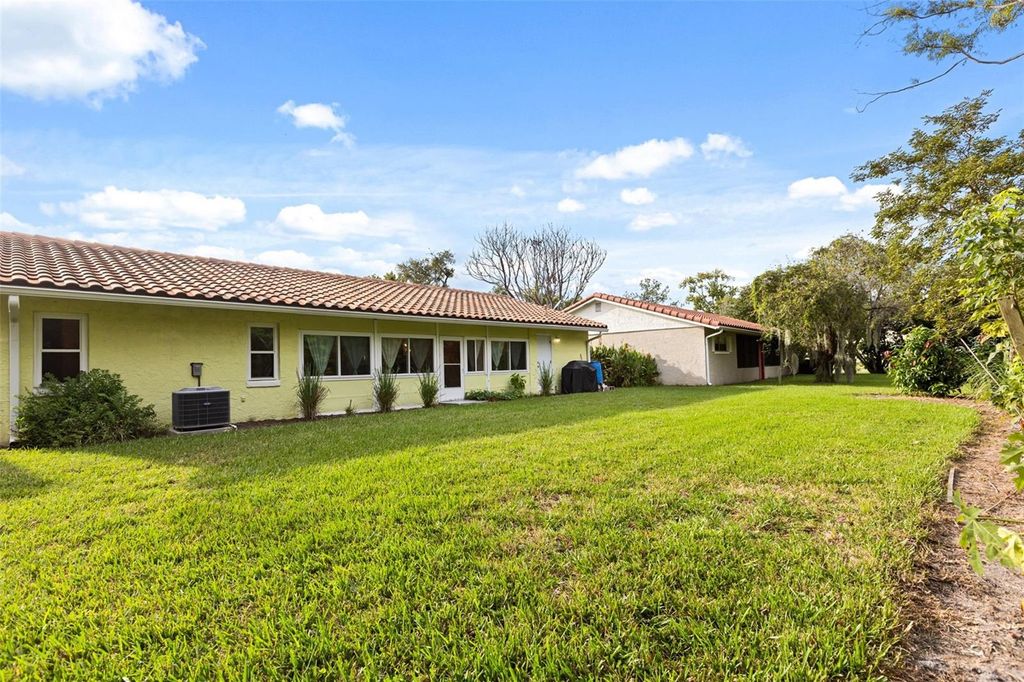Image 19 of property listing at 10409 HIDDEN LANE, Orlando, FL 32821