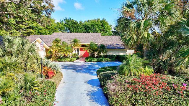 6111 SE Winged Foot Drive, Stuart, FL 34997