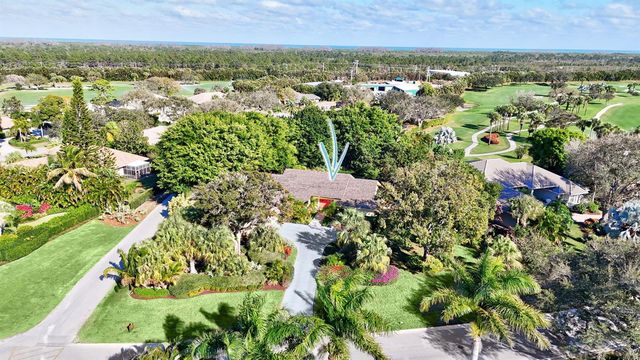 6111 SE Winged Foot Drive, Stuart, FL 34997