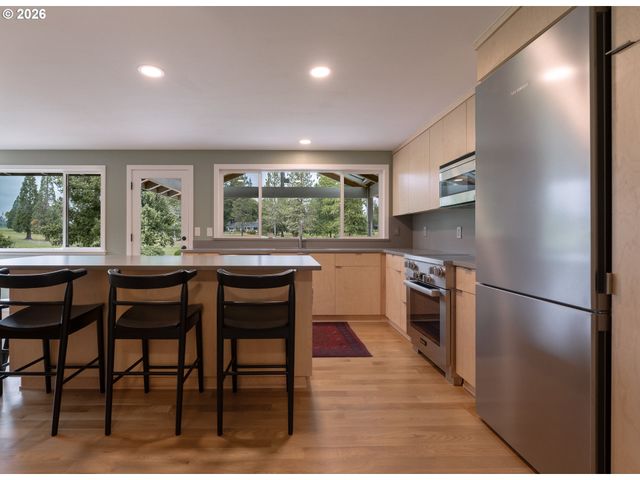 20505 Nw ROCK CREEK Blvd Nw, Portland, OR 97229