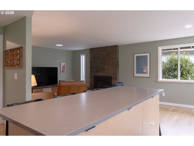 20505 Nw ROCK CREEK Blvd Nw, Portland, OR 97229
