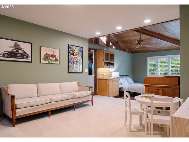 20505 Nw ROCK CREEK Blvd Nw, Portland, OR 97229
