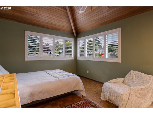 20505 Nw ROCK CREEK Blvd Nw, Portland, OR 97229