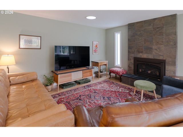 20505 Nw ROCK CREEK Blvd Nw, Portland, OR 97229