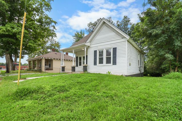 114 Emory St, Clarksville, TN 37040