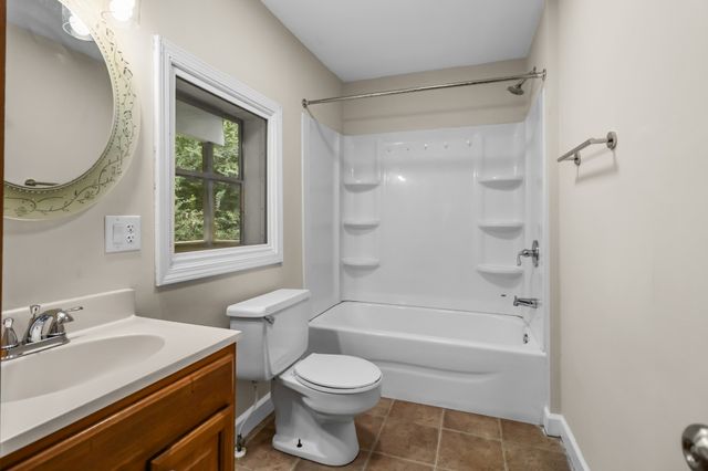 114 Emory St, Clarksville, TN 37040