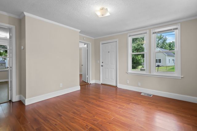 114 Emory St, Clarksville, TN 37040