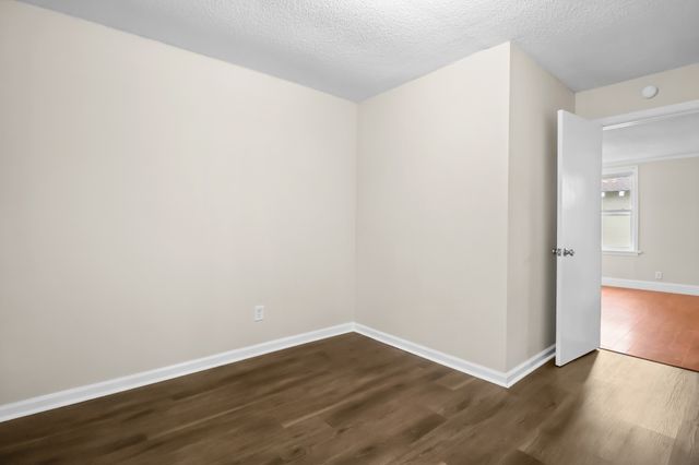 114 Emory St, Clarksville, TN 37040