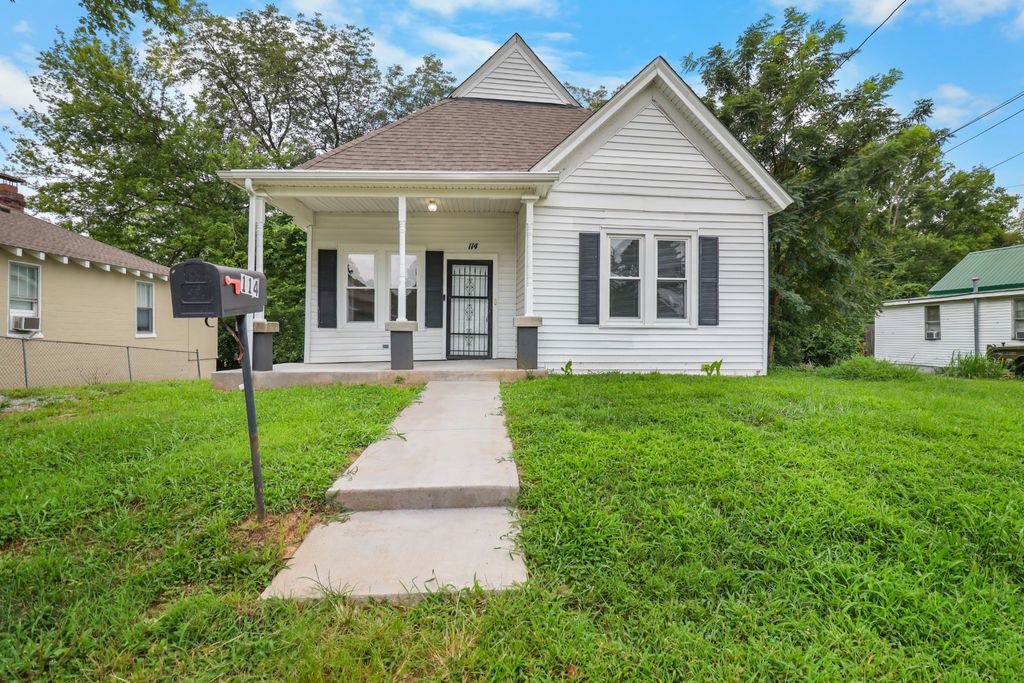 114 Emory St, Clarksville, TN 37040