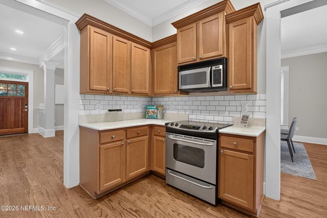 1224 N MARKET Street, Jacksonville, FL 32206