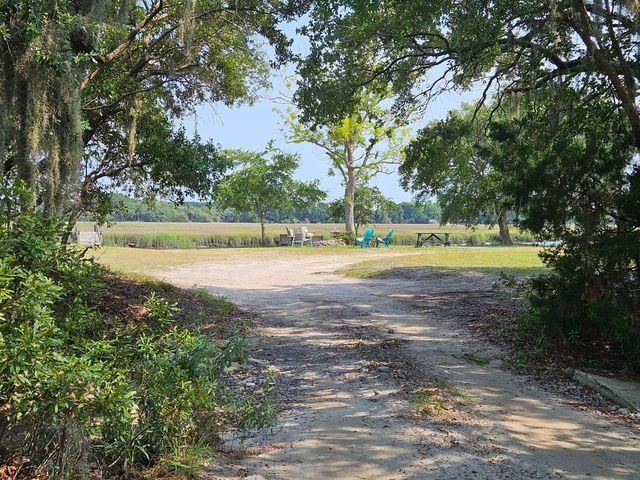 3246 Jenkins Farm Road, Johns Island, SC 29455