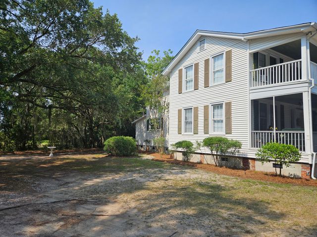 3246 Jenkins Farm Road, Johns Island, SC 29455