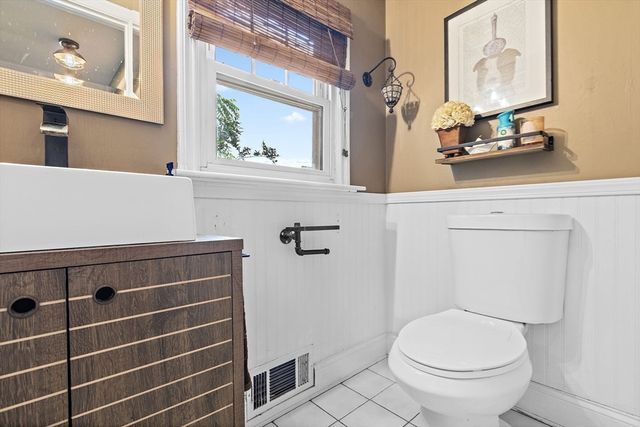 7 Intervale St, Woburn, MA 01801