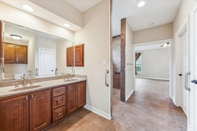 324 Howard Street, Sealy, TX 77474