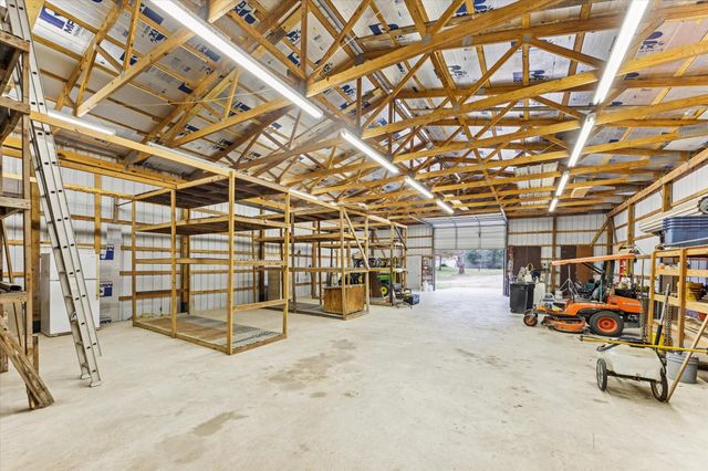 324 Howard Street, Sealy, TX 77474