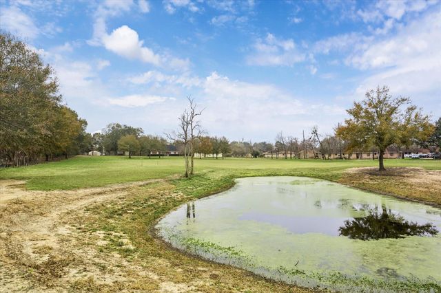 324 Howard Street, Sealy, TX 77474