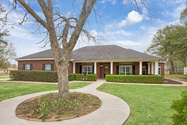 324 Howard Street, Sealy, TX 77474