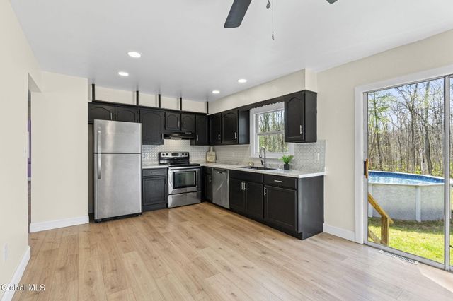 79 S Amherst Avenue, Colonie, NY 12304
