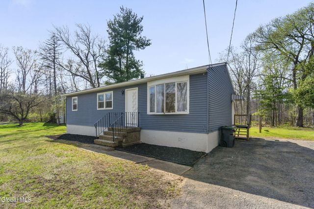 79 S Amherst Avenue, Colonie, NY 12304