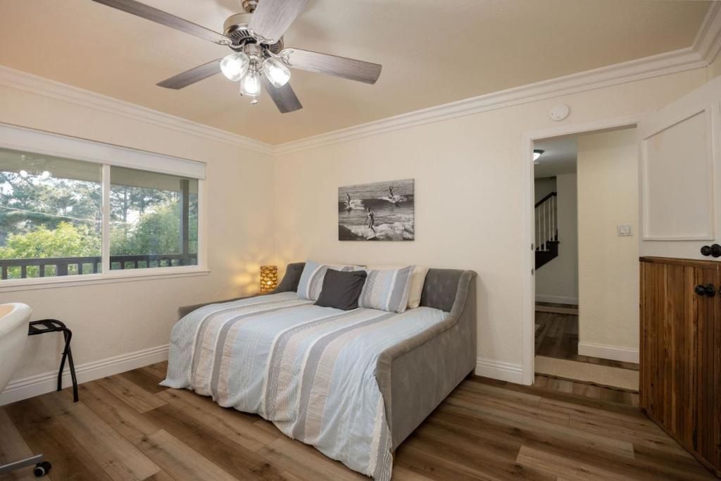 Image 12 of property listing at 1790 Sunshine Valley Road, Moss Beach, CA 94038