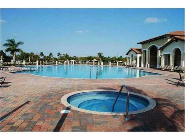 9209 SW 227th Street 4, Cutler Bay, FL 33190