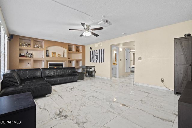 12517 SUN SPIRIT Drive, El Paso, TX 79938