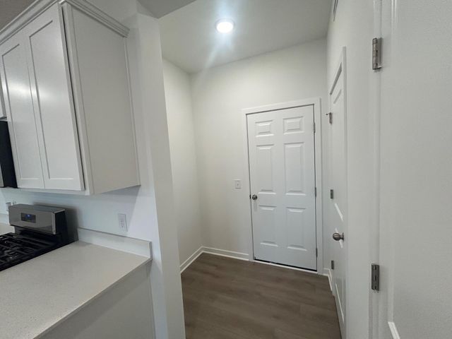 17944 Genoa Drive, Lakeville, MN 55044