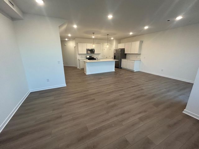 17944 Genoa Drive, Lakeville, MN 55044