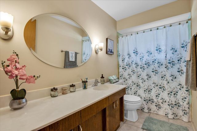 7924 74th Place, Bridgeview, IL 60455