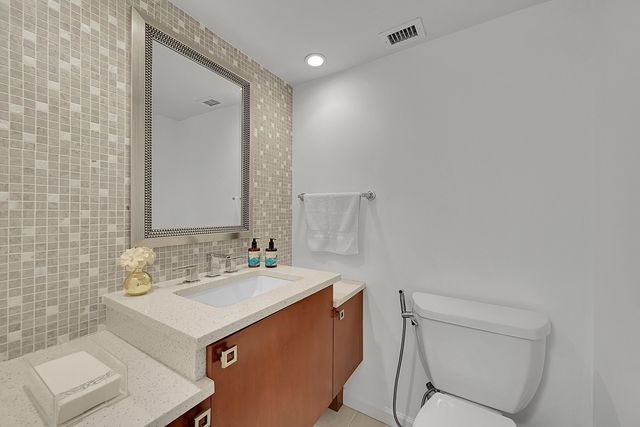 2871 N Ocean Boulevard D302, Boca Raton, FL 33431