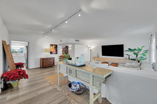 2871 N Ocean Boulevard D302, Boca Raton, FL 33431