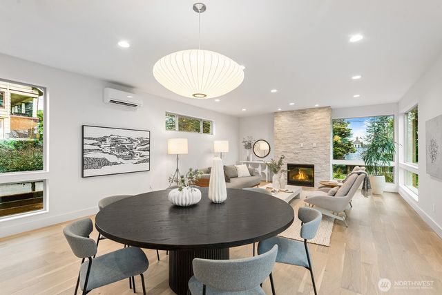 6312 Evanston Avenue N, Seattle, WA 98103