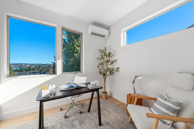 6312 Evanston Avenue N, Seattle, WA 98103