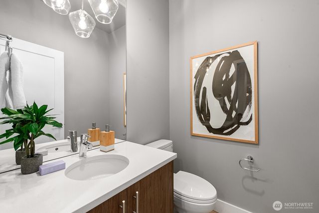 6312 Evanston Avenue N, Seattle, WA 98103