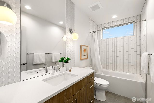 6312 Evanston Avenue N, Seattle, WA 98103