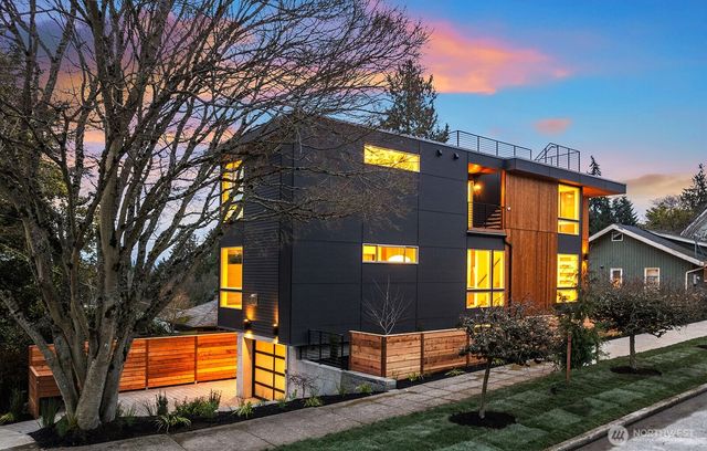 6312 Evanston Avenue N, Seattle, WA 98103