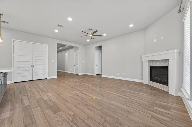 15330 Legacy Park Way, Magnolia, TX 77354