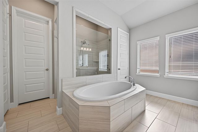 15330 Legacy Park Way, Magnolia, TX 77354