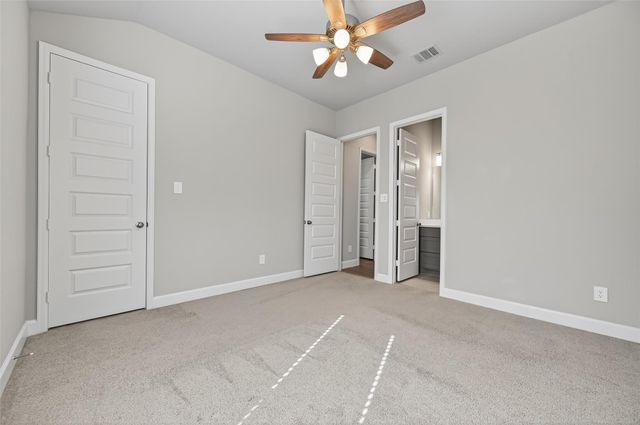 15330 Legacy Park Way, Magnolia, TX 77354